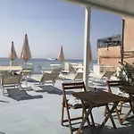 Tulla's Pensión Giardini-Naxos