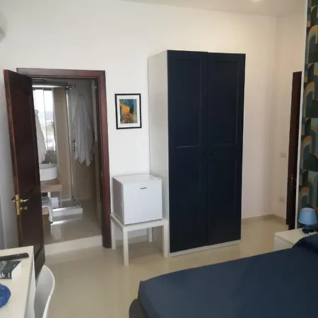 Pensionat Tulla's Giardini Naxos