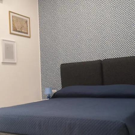 Tulla's בית הארחה גיארדיני נאקסוס