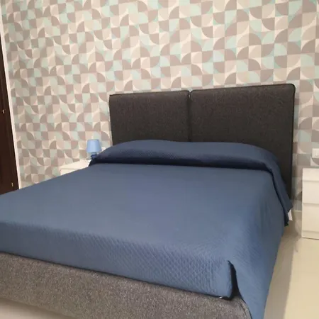 Tulla's בית הארחה