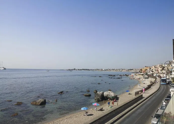 ゲストハウス Tulla's ジャルディーニ・ナクソス